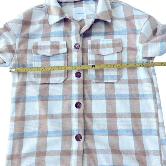 Avec Les Filles Lightweight Plaid Shacket Size Medium - Picture 4 of 9